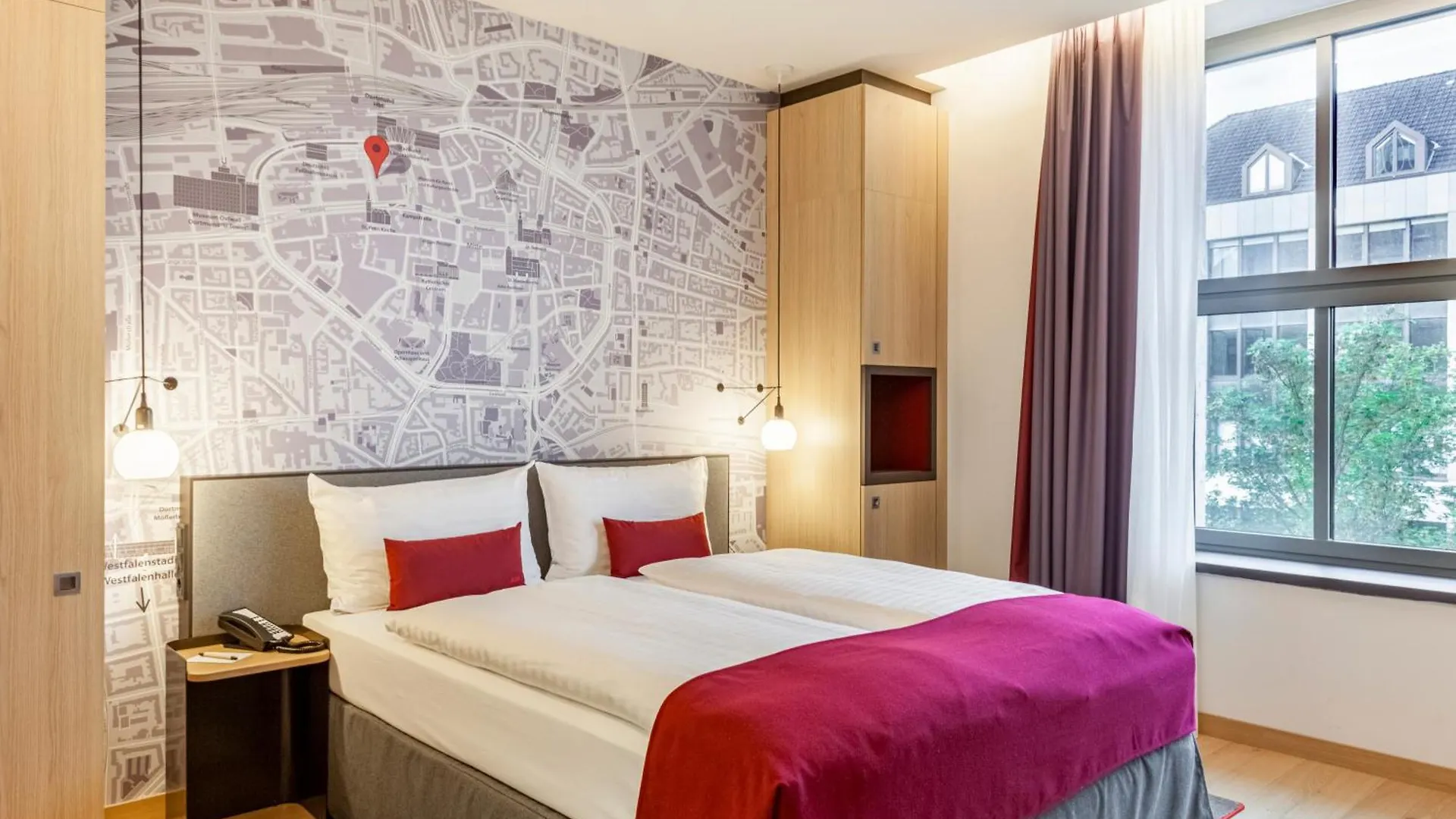Intercityhotel Dortmund 4*,
